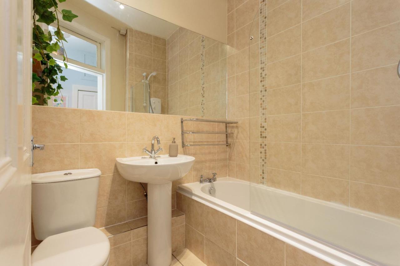 شقة Warm 1Bed Flat Leith Walk إدنبرة المظهر الخارجي الصورة